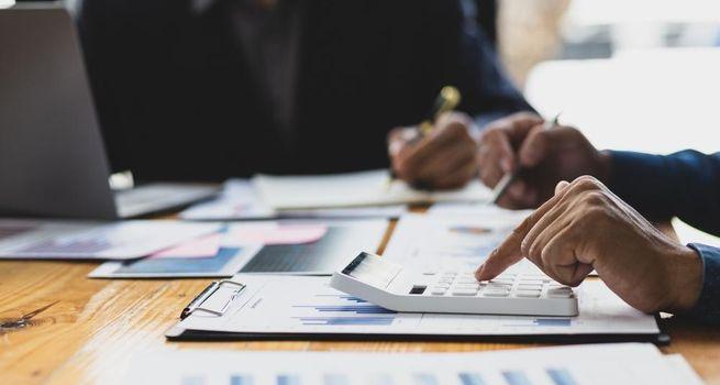 Is FuelCell Energy (NASDAQ:FCEL) stock a buy after naming a new CFO while reaffirming its 2027 profitability target?