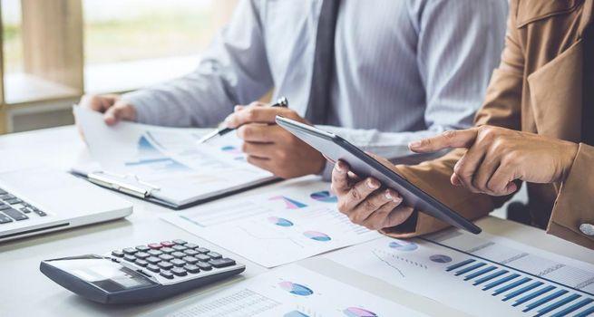 BioNTech SE (NASDAQ: BNTX) Shares Slide 17% as Investors React to Soft 2026 Outlook