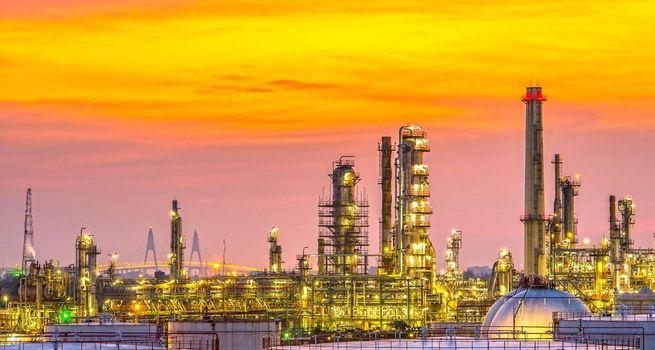 Qatar Natural Gas Plant Explosion Leaves 13 Dead and Dozens Injured, Threatening LNG Output