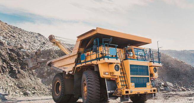 Idaho Strategic Resources (NYSE American: IDR) Leads Gold Miner Rally with 14% Surge on Peace Deal Catalyst
