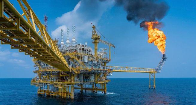 ConocoPhillips Stock Rally as Oil Prices Cross $100 on Hormuz Risks