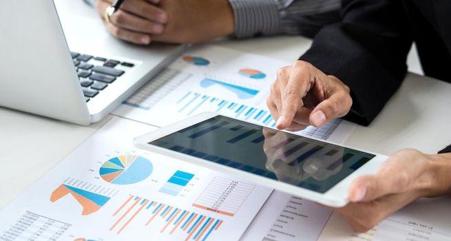 Should You Buy Bgin Blockchain After a 10% Surge? Evaluating Momentum Versus Fundamentals