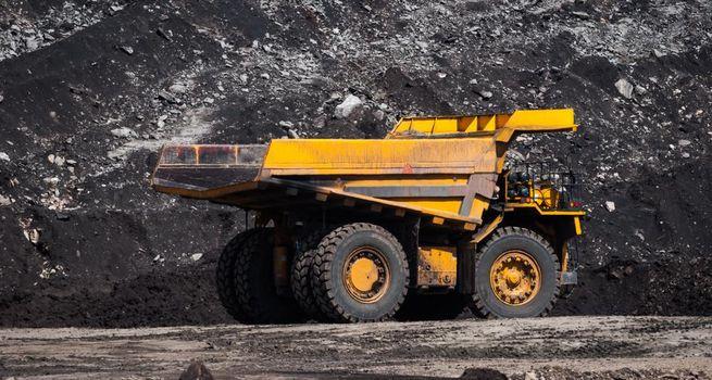 Why Equinox Gold (NYSE American: EQX) Stock Fell 6.48% Today as Gold Mining Stocks Retreat