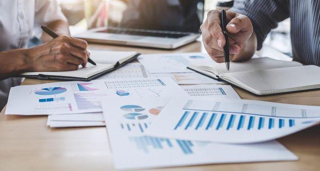 Ares Capital (NASDAQ:ARCC) Reports USD 328 Million Quarterly Net Investment Income and MidCap Merger Terms