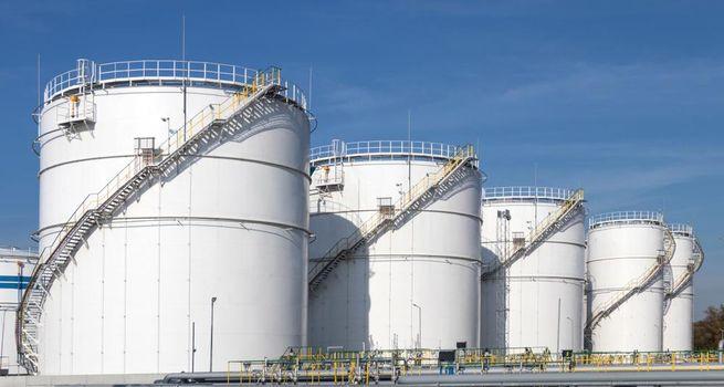 Oil’s Sharpest Move Since Pandemic Era as Geopolitical Risk Reprices Energy Markets