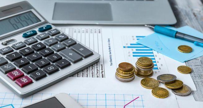 Why Is Oracle (NYSE:ORCL) Default Insurance at 288 Basis Points?