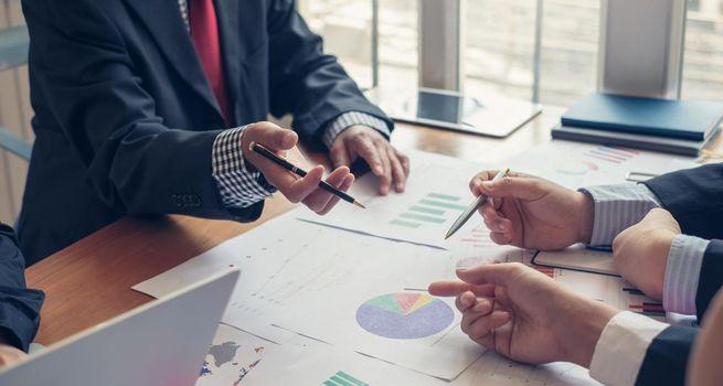 When Do Sysco (NYSE:SYY), Kenvue (NYSE:KVUE) and Live Nation (NYSE:LYV) Resolve Their Deal and Legal Overhangs?
