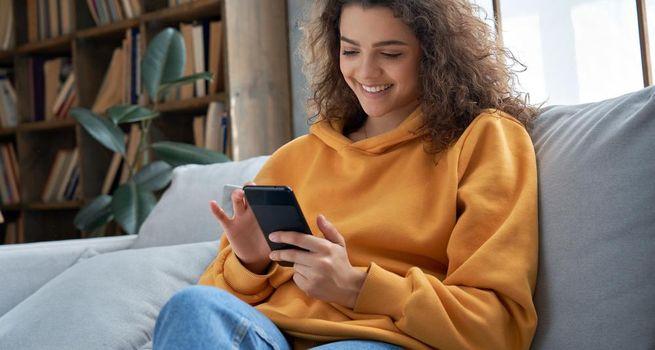 Floor and Decor (NYSE:FND) Gains 2.20% as Housing Supply Bill Boosts Contractor Revenue Outlook