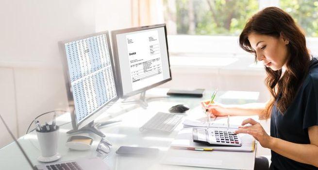 A Closer Look at FIGS (NYSE:FIGS), Stock Near 52-Week High