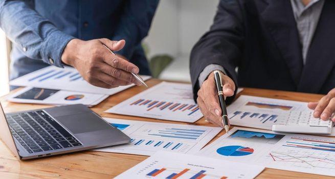 S&P 500 Pre-Market Leaders on Monday: INTC, MRNA, and CEG — What's Driving the Surge?