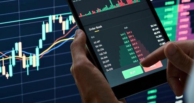 DuPont (NYSE: DD) Reverse Stock Split Takes Effect June 24, What It Signals for Shareholders