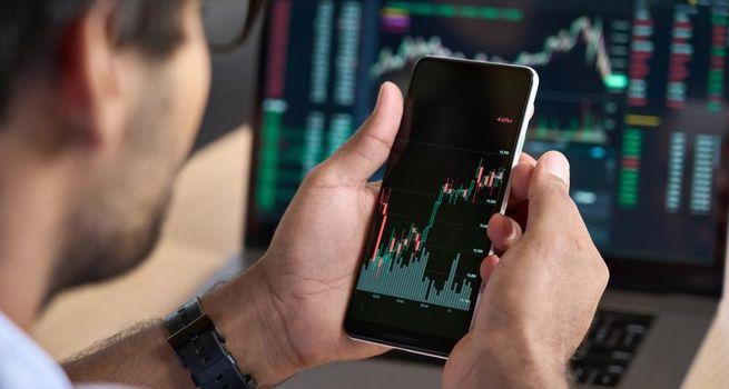 US Sector Performance Analysis: Risk-On Euphoria as Energy Collapses