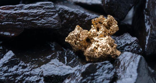 Gold's Reserve Role Faces Its Sharpest Test as Central Bank Selling Accelerates