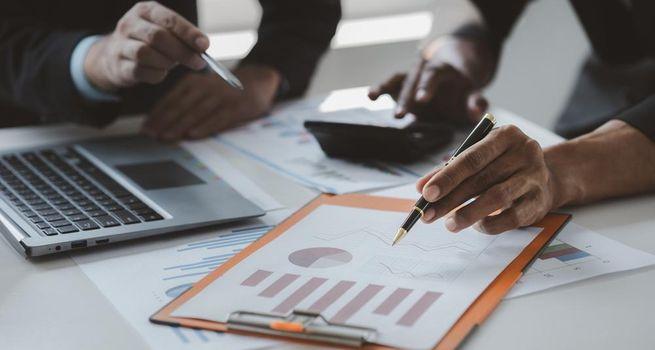 The Mosaic Company (NYSE:MOS) Second Quarter Net Loss and Araxá Divestiture Plan: Stock Near 52-Week Low