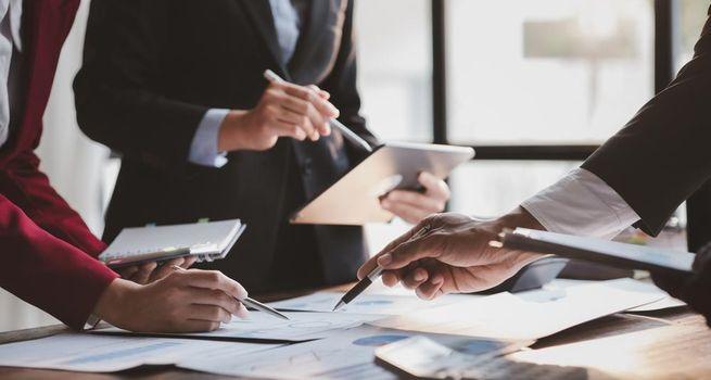 Why Is Maison Solutions (NASDAQ:MSS) Racing to Meet a Nasdaq Compliance Deadline?