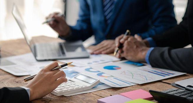 Why Republic Services (NYSE:RSG) Is on Watch Pre-Market as It Raises Its 2026 Targets Despite Softer Volumes