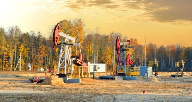 Patterson-UTI Energy (NASDAQ: PTEN) Tumbles as Iran Deal Raises E&P Spending Slowdown Risk