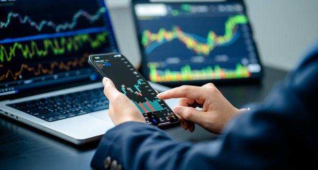 FTC Solar (FTCI) Stock Under Pressure — What Investors Should Know