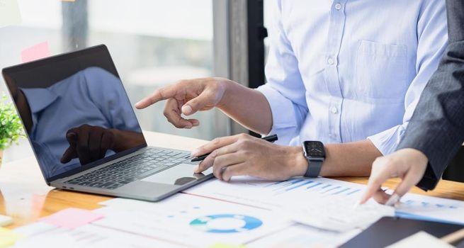 Why Did Tradr 2X Short SNDK (CBOE:SNDQ) Jump 16.0% Today?