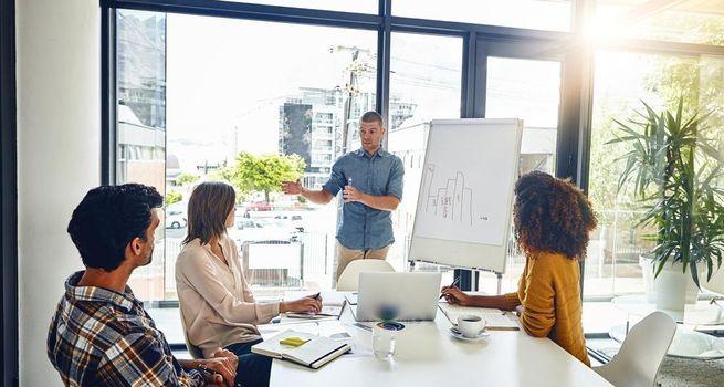 Why Did JetBlue Airways (NASDAQ:JBLU), Frontier Group Holdings (NASDAQ:ULCC) and Six Flags Entertainment (NYSE:FUN) Fall on October 13?