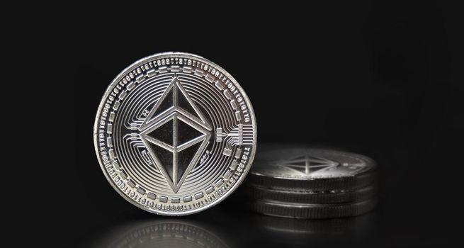 Ethereum (ETH) Draws Market Focus as Leadership Developments Meet Usage Gains
