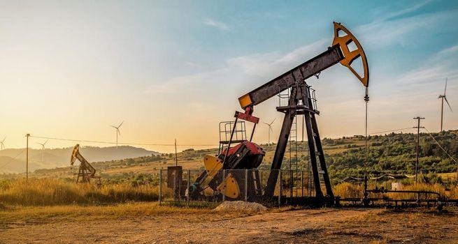 Murphy USA (NYSE: MUSA) Falls as Iran Peace Deal Erodes Elevated Fuel Margin That Drove 36% Rally