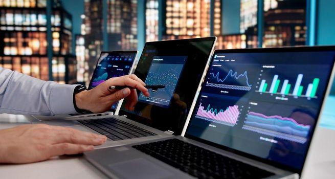 US Sector Momentum: Energy and Utilities Lead as Technology Weakens