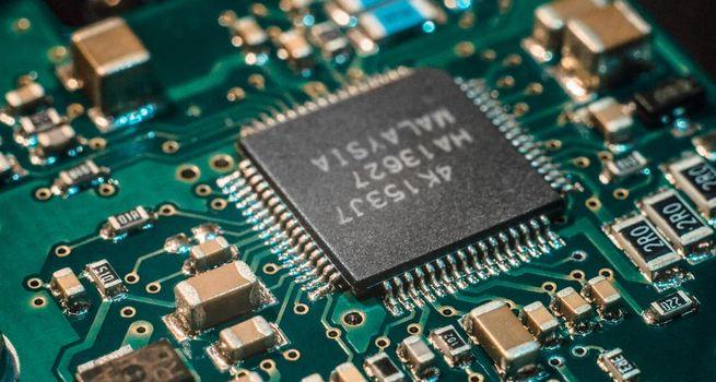 AMD (NASDAQ:AMD) Stock Analysis: Semiconductor Momentum Accelerates