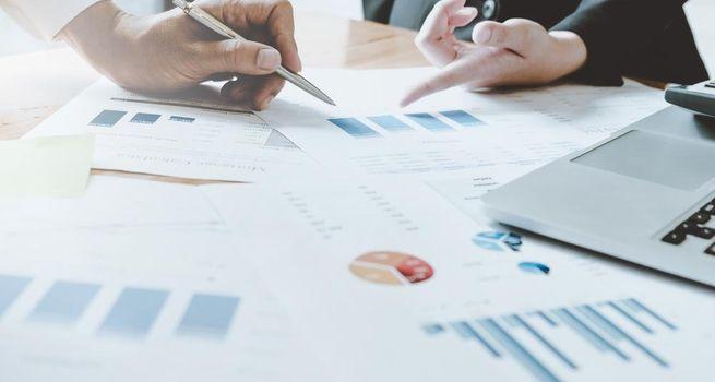 Veeva (NYSE:VEEV) Stock Faces Growth Test After Earnings Beat