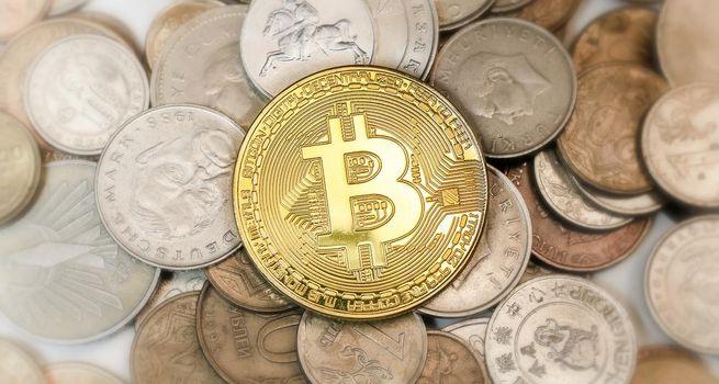 Bitcoin Reclaims USD 70,700 After Sharp Selloff as Markets Reassess Risk Outlook