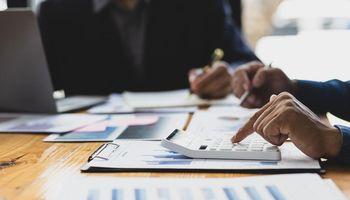 Is FuelCell Energy (NASDAQ:FCEL) stock a buy after naming a new CFO while reaffirming its 2027 profitability target?