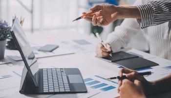 What Analyst Price Targets Suggest for Xcel Energy (NASDAQ:XEL)