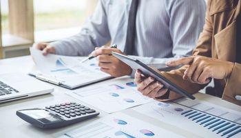 Tempus AI (NASDAQ:TEM) Heads Into Its November 2 Report