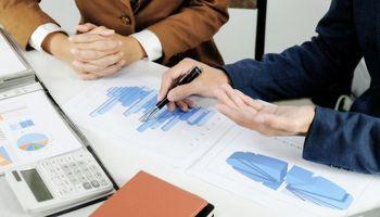 Adobe (NASDAQ:ADBE) Shares Slide 7% as Margin Miss Overshadows Earnings Beat, CFO Departure