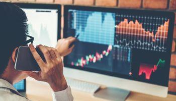 CarMax (NYSE: KMX) Updates Stock Incentive Plan as CEO Purchases $498,247 in Shares