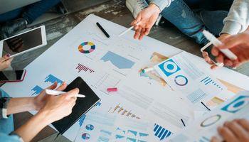 Iovance (NASDAQ:IOVA) Falls 26% Pre-Market Today as Lung Cancer Data Fail to Hold Overnight Rally