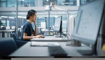 Micron (NASDAQ: MU) Stock Hits 52-Week High Ahead of Q3 Earnings on AI Memory Demand Surge