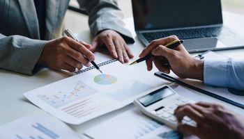 What Lifted Ultra Clean Holdings (NASDAQ:UCTT) 14.61% in Pre-Market Trading on October 28?