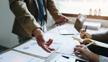 Why Merchants Bancorp (NASDAQ:MBIN) Jumped on the Russell 2000 After Earnings Crushed Forecasts