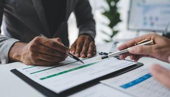 Why First Solar (NASDAQ:FSLR) Is in Focus Pre-Market as It Trims Its Sales Outlook and Unveils a Big Buyback