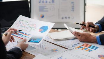 Why GE HealthCare (NASDAQ:GEHC) Jumped on the S&P 500: Full-Year Guidance Lifted