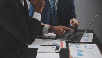 Why Stryker (NYSE:SYK) Tumbled After Hours as a Q3 Revenue Miss and Soft Guidance Reversed an Earlier Gain
