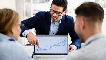 How Do National Bank Holdings (NYSE:NBHC) Third-Quarter Estimates Compare With Last Quarter's Results?