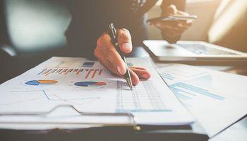 Visa (NYSE:V) Stock Outlook: Payments Volume and Cross-Border Growth Drive Steady Earnings