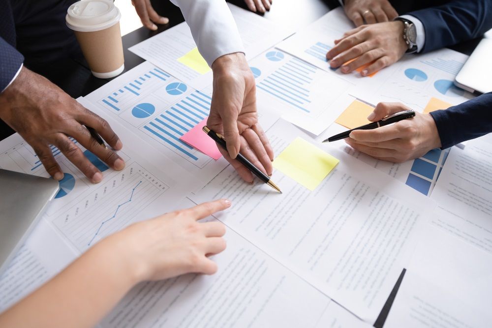 One Mid-Cap Consumer Finance Stock with Growth Potential – LU