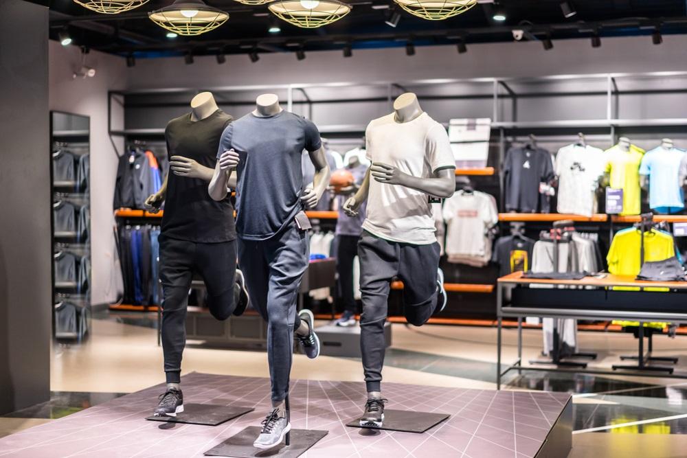 One NYSE– Listed Footwear Stock at Resistance Levels: NIKE Inc