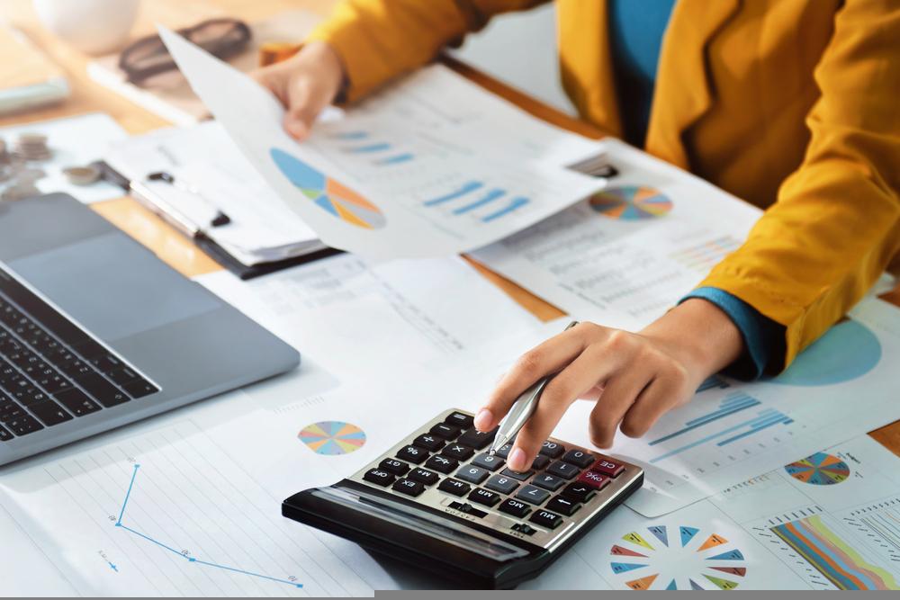 Technical Analysis on One NASDAQ- Listed Apparel Stock- LULU