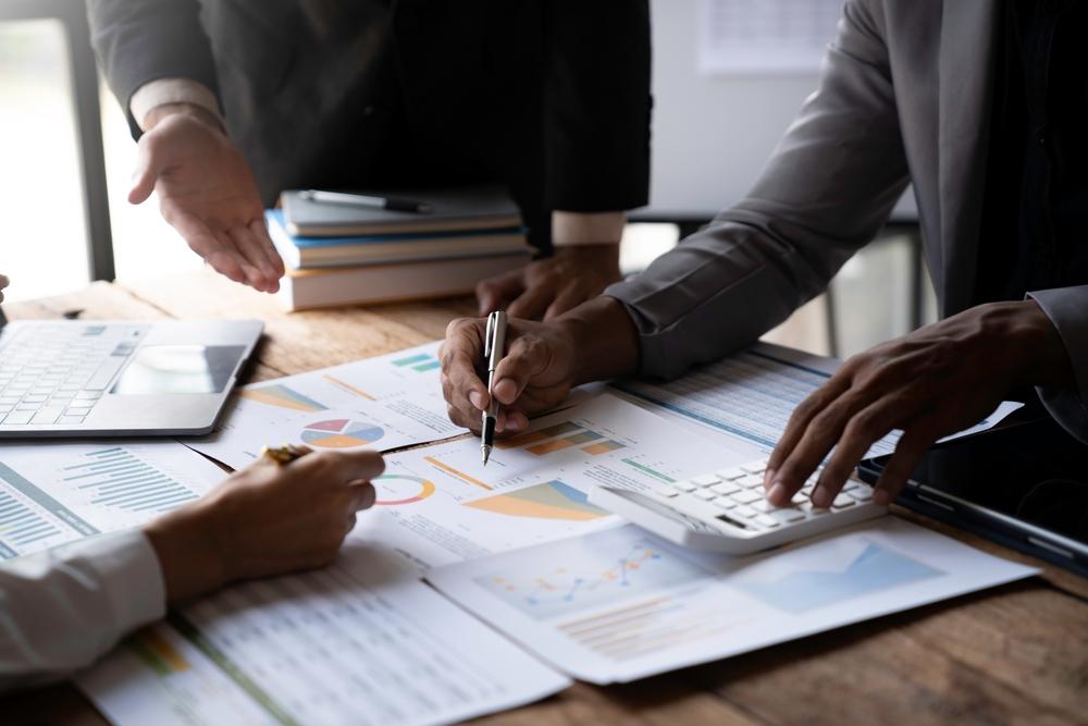 Figma Inc (NYSE: FIG): Strong Fundamentals, Weak Price Action — Can AI-Powered Platform Expansion Close the Gap?