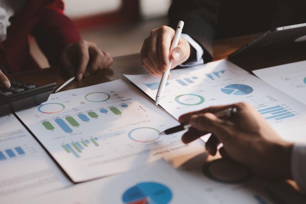 Lindsay Corporation: Demand Softness and Margin Compression Weigh on Earnings Visibility Amid Project-Driven Volatility