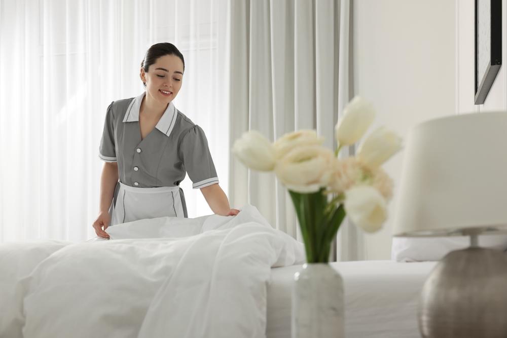 Holiday Inn Slows As Middle East Tensions Rise: Is IHG Checking Out Of Growth?